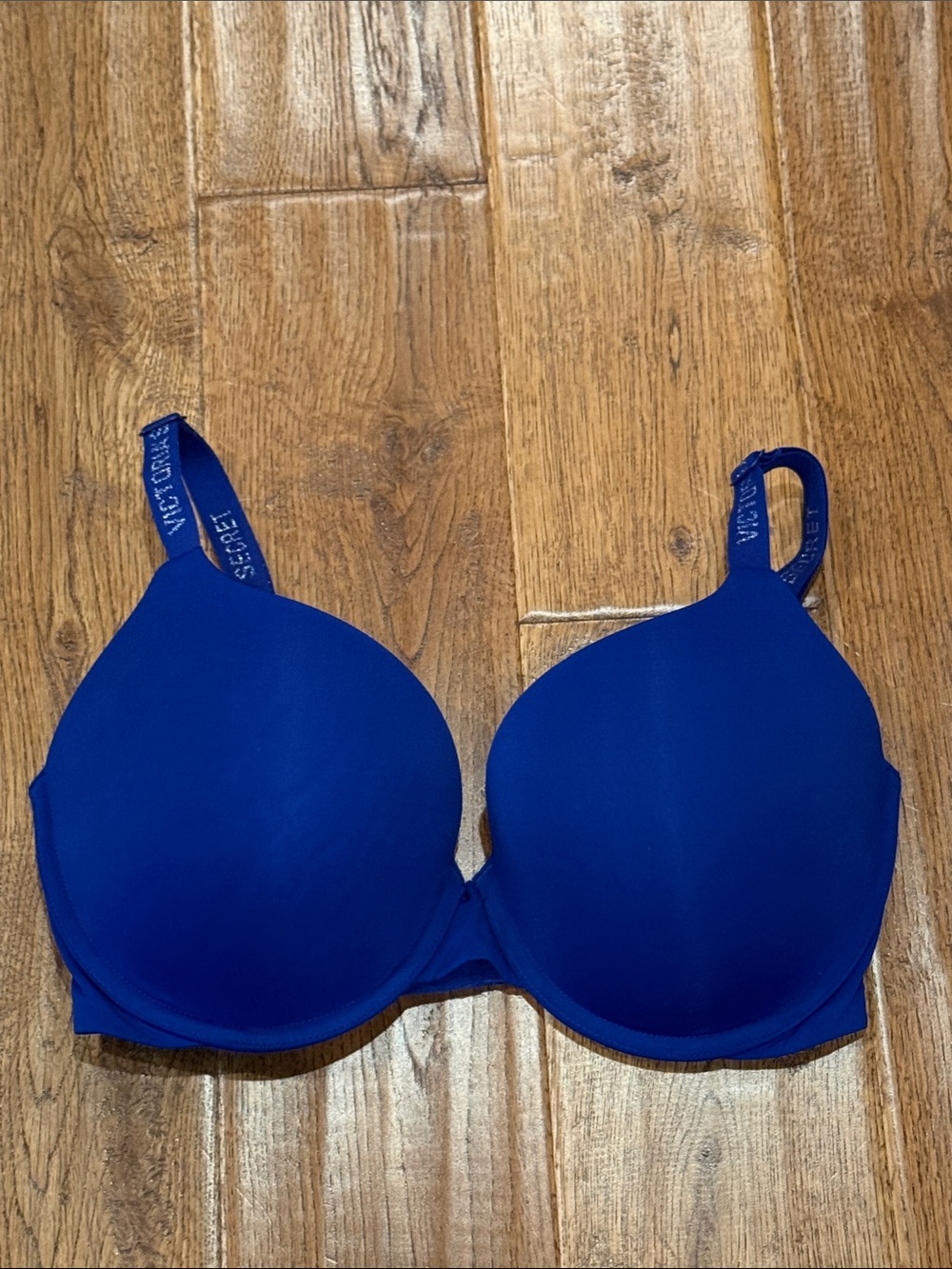 Victoria’s Secret T-Shirt Push-Up Full Coverage bra